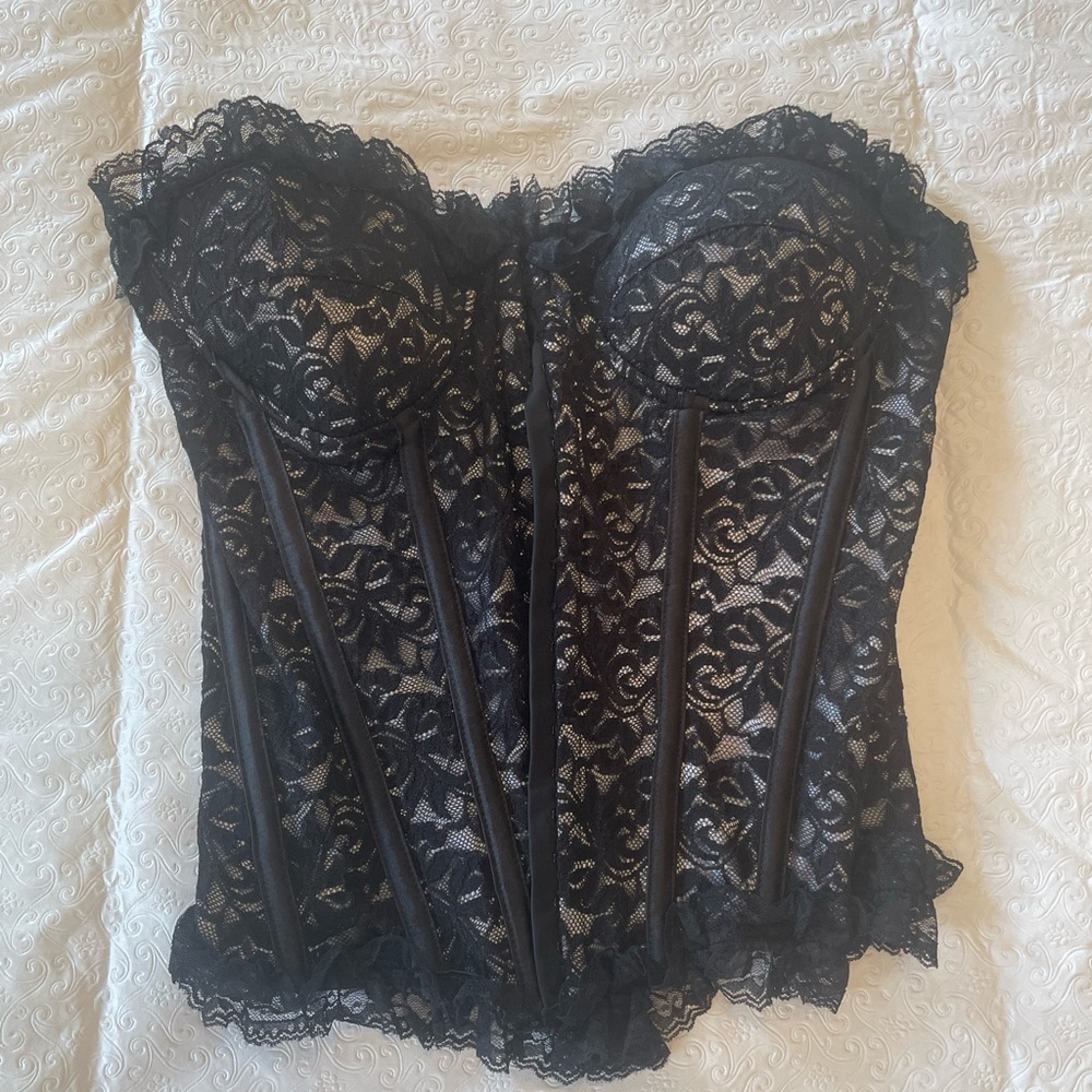 Black lace corset